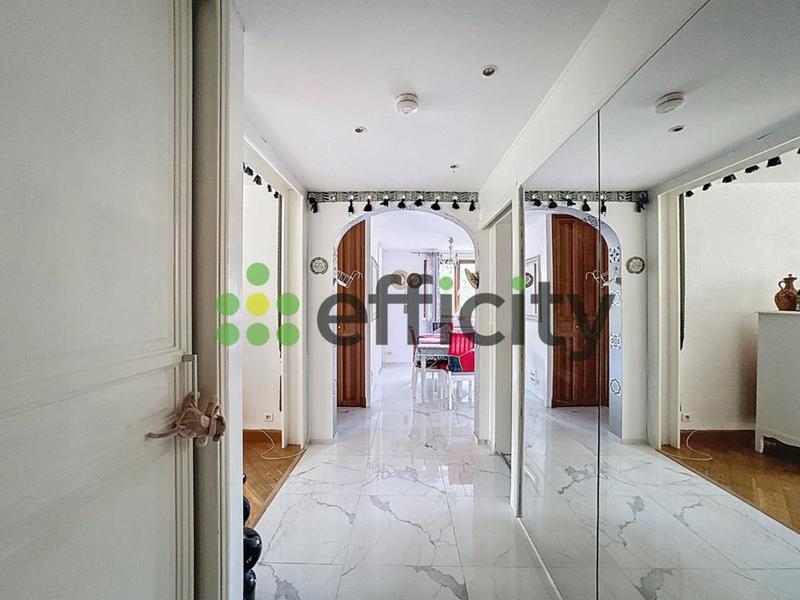 Appartement ancien - 80 m² - 5 pièces