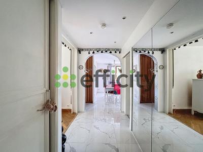 Appartement ancien - 80 m² - 5 pièces