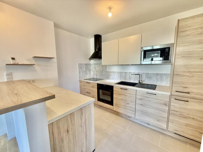 Maison - 121 m² - 7 pièces