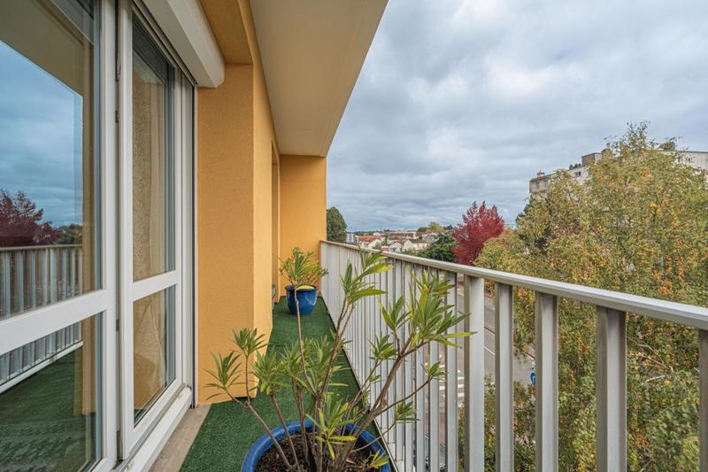 Appartement - 80 m² - 3 pièces