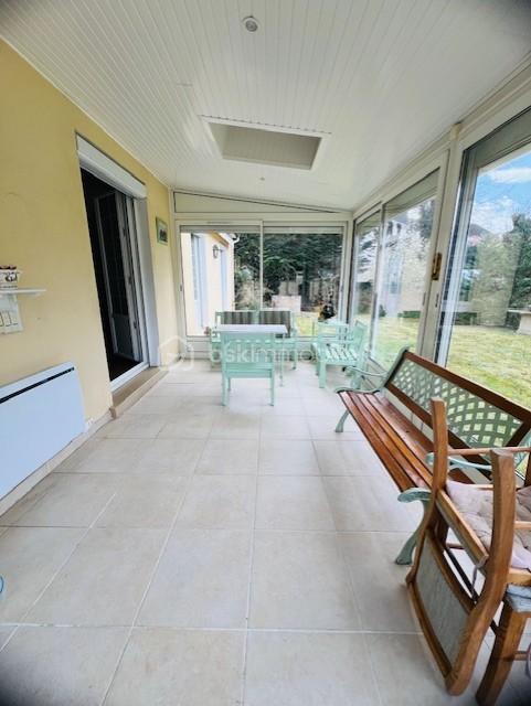 Maison - 180 m² - 7 pièces