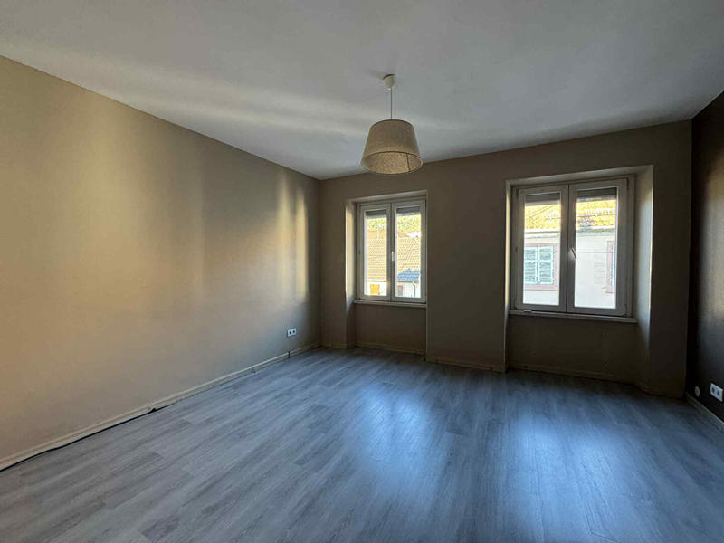 Appartement - 93 m² - 5 pièces