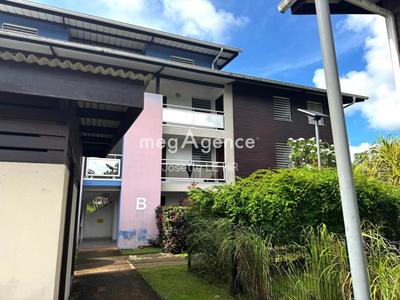 Appartement - 90 m² - 4 pièces