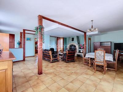 Maison - 136 m² - 5 pièces