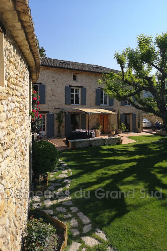 Bastide - 370 m² - 11 pièces