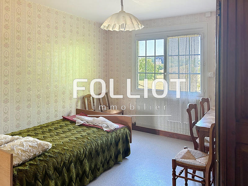 Maison - 165 m² - 9 pièces