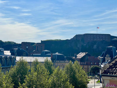 Appartement - 153 m² - 6 pièces