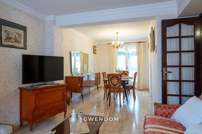 Maison - 91 m² - 5 pièces