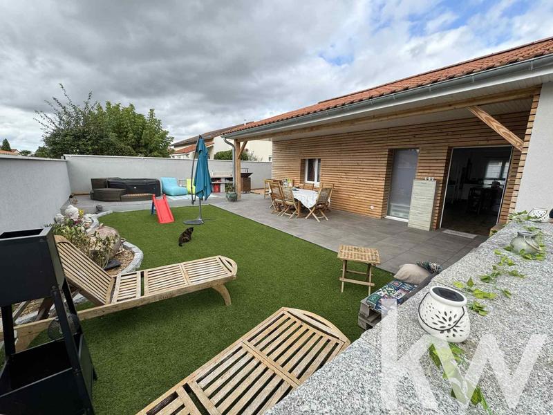 Maison - 142 m² - 5 pièces