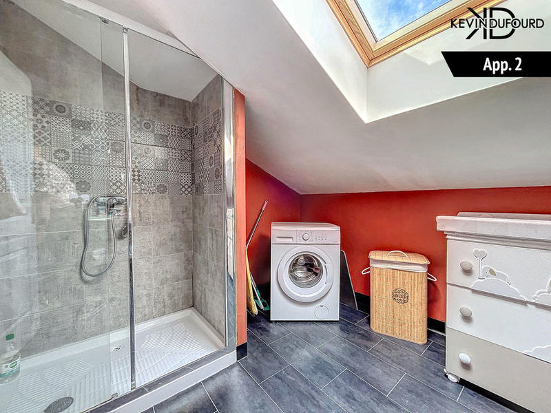 Maison - 250 m² - 11 pièces