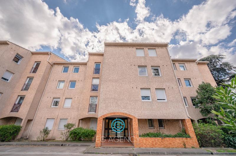 Appartement - 100 m² - 5 pièces