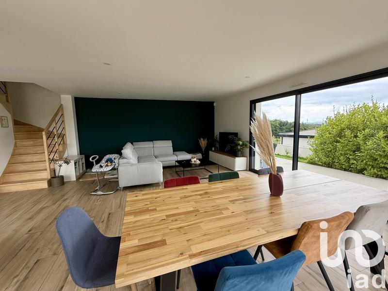 Maison - 125 m² - 5 pièces