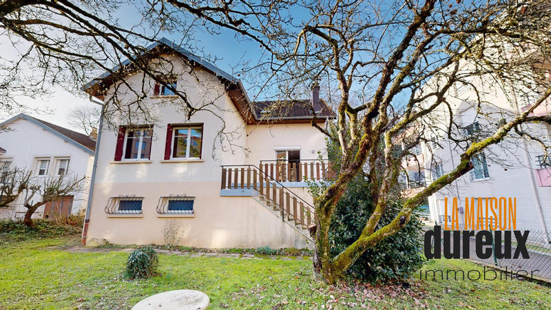 Maison - 159 m² - 6 pièces