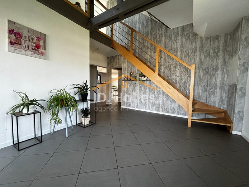 Maison - 189 m² - 7 pièces