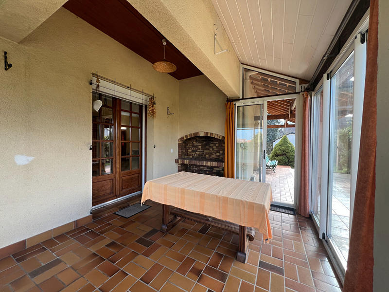 Maison - 232 m² - 7 pièces