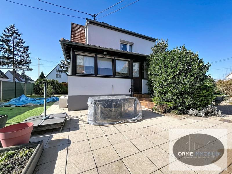 Maison traditionnelle - 110 m² - 5 pièces