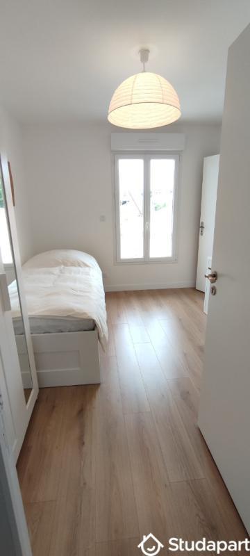 Chambre - 9 m² - 1 pièce