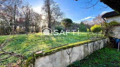 Maison - 385 m² - 10 pièces