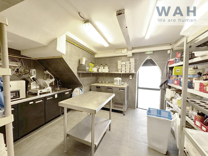 Local commercial - 109 m²