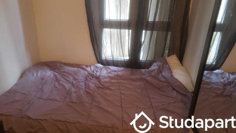 Chambre - 9 m² - 1 pièce