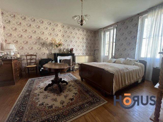 Viager - Maison - 165 m² - 6 pièces