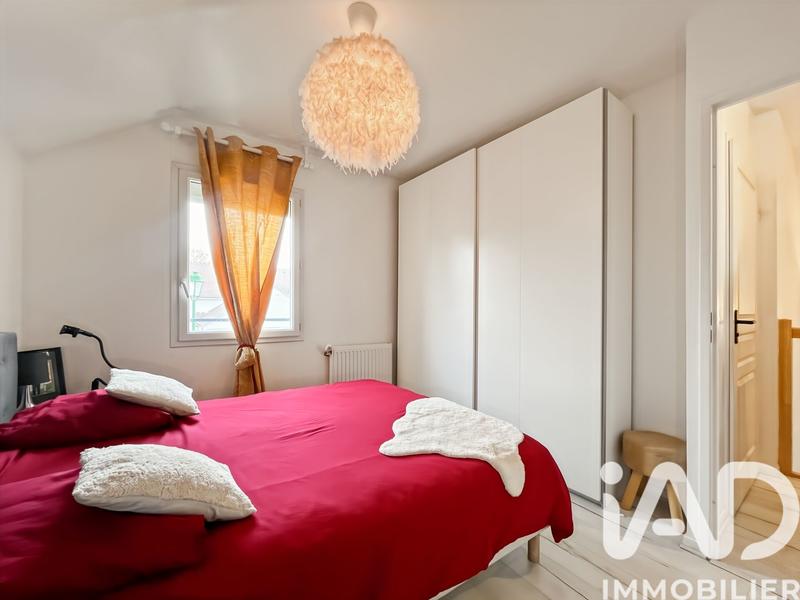 Maison - 80 m² - 5 pièces