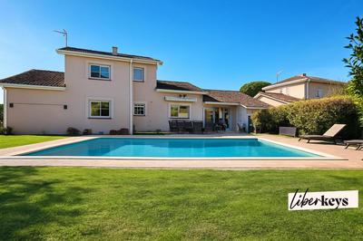 Villa - 190 m² - 7 pièces