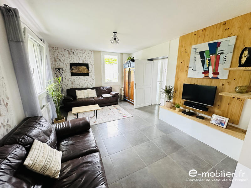 Maison - 101 m² - 5 pièces