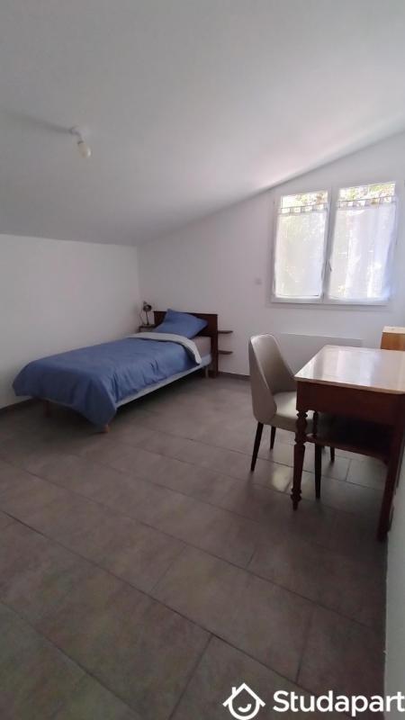 Chambre - 12 m² - 1 pièce