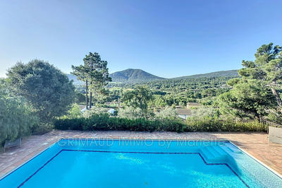 Maison - 200 m² - 5 pièces