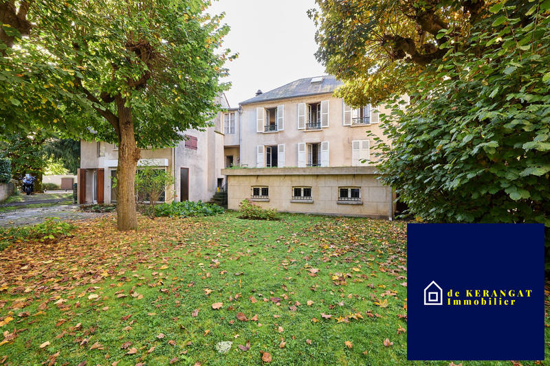 Maison ancienne - 222 m² - 7 pièces