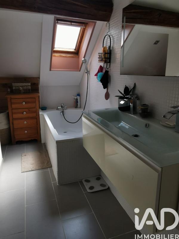 Maison - 94 m² - 5 pièces