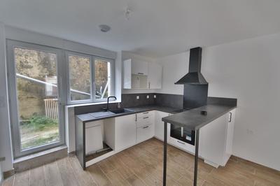 Maison de ville - 76 m² - 4 pièces