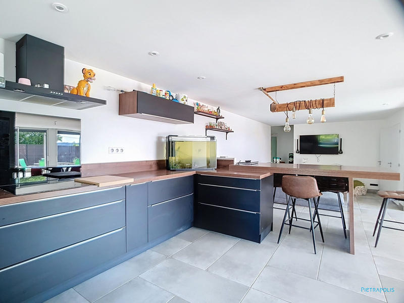 Maison - 146 m² - 5 pièces