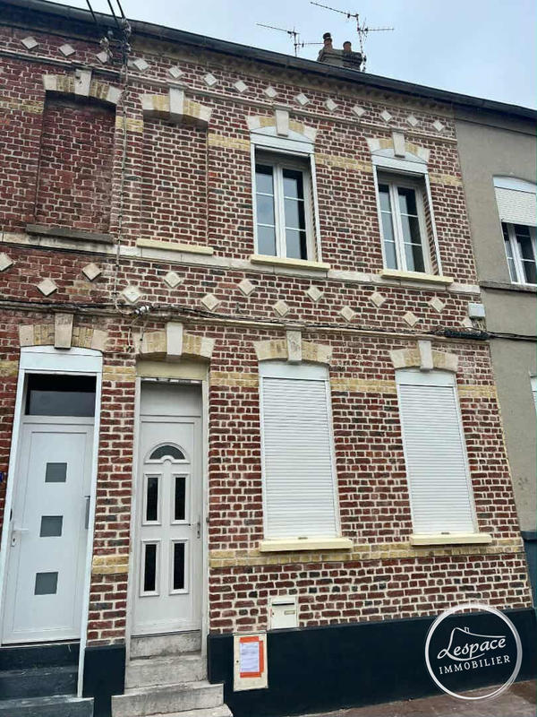 Maison - 80 m² - 4 pièces