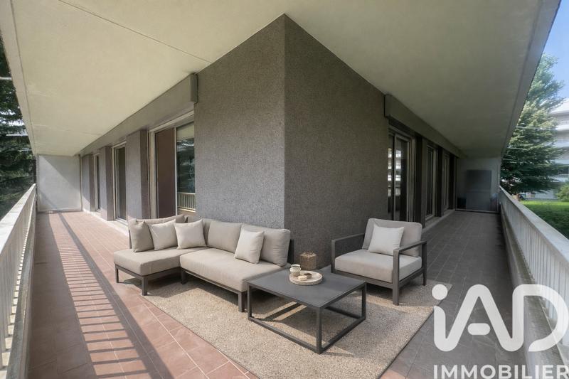 Appartement - 102 m² - 4 pièces