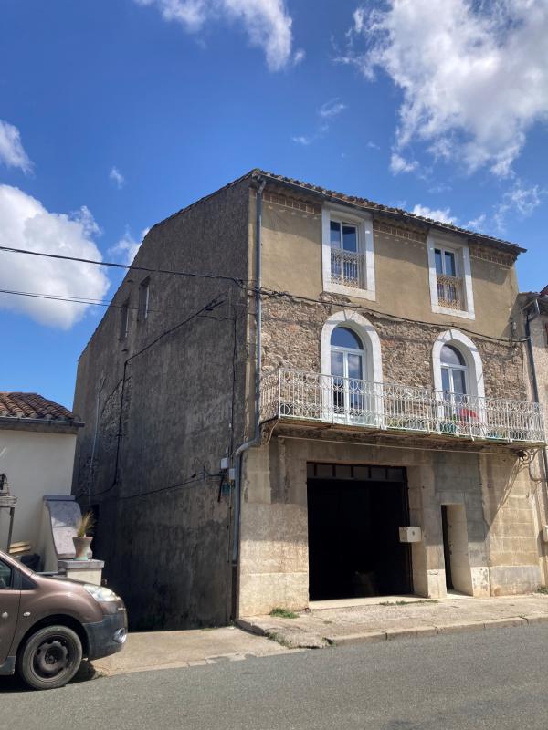 Maison de village - 186 m² - 9 pièces