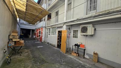 Immeuble - 705 m² - 27 pièces