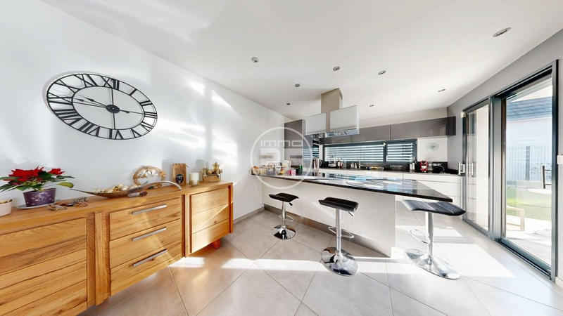 Maison - 125 m² - 5 pièces