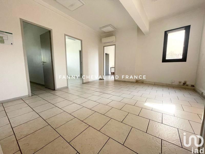 Local commercial - 72 m² - 5 pièces