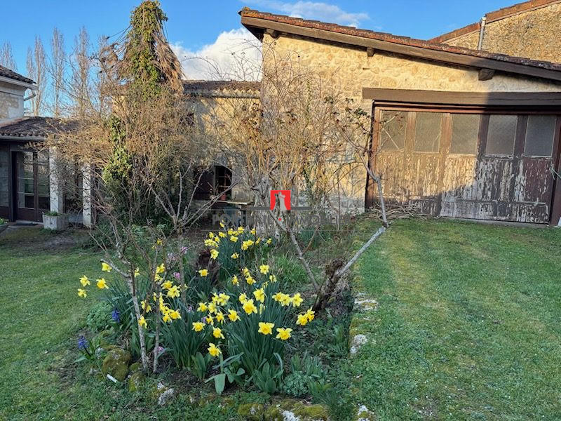 Maison - 137 m² - 6 pièces