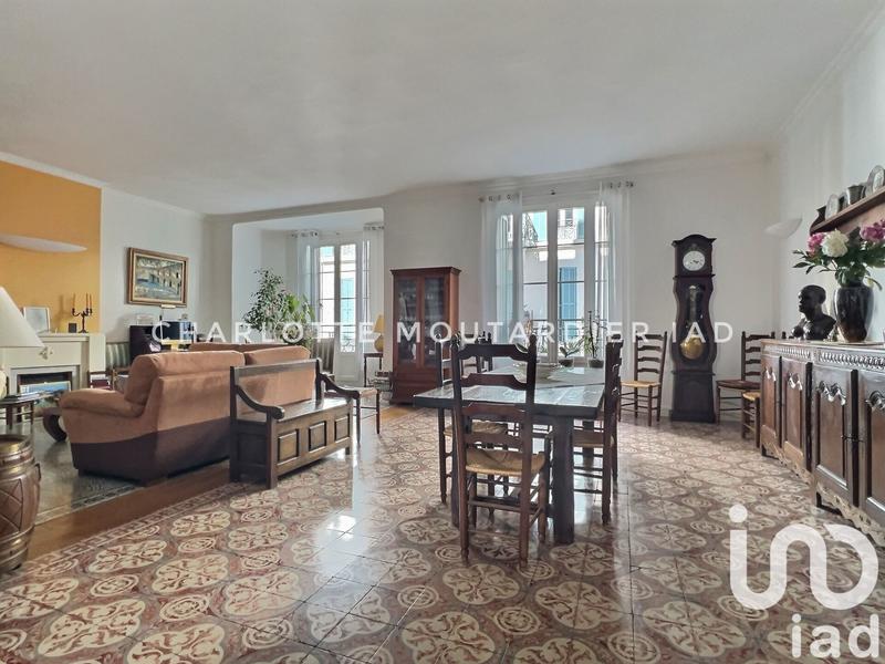 Appartement - 158 m² - 5 pièces