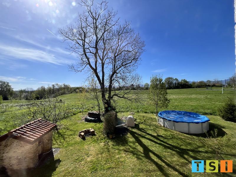 Maison - 200 m² - 6 pièces