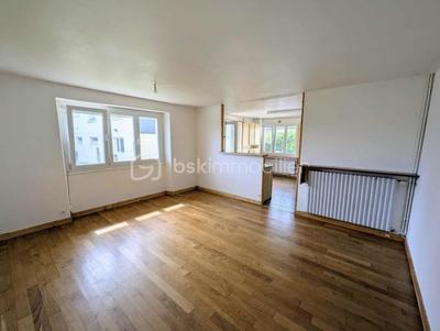 Maison - 87 m² - 4 pièces