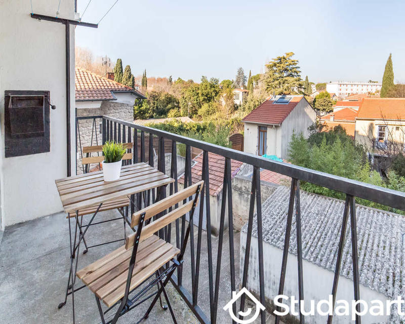 Chambre - 80 m² - 1 pièce