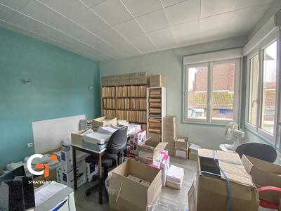 Appartement - 90 m² - 4 pièces