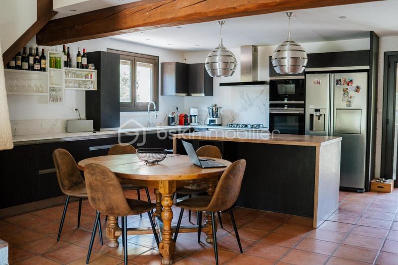 Maison - 112 m² - 4 pièces