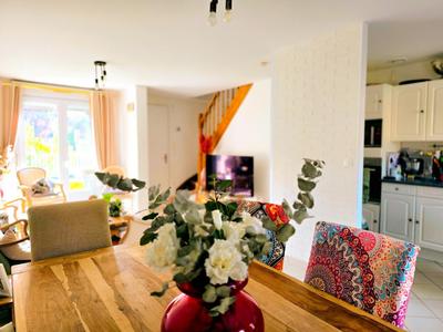 Maison - 86 m² - 4 pièces