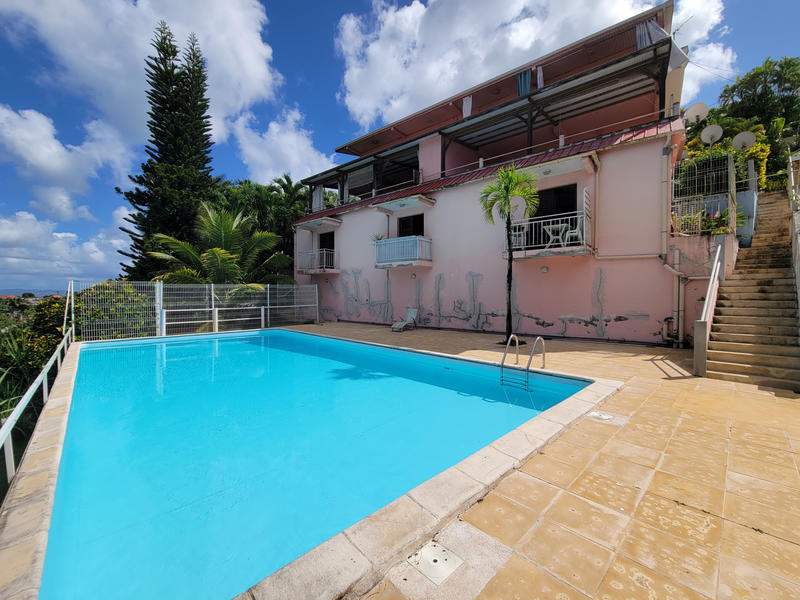 Immeuble - 373 m² - 17 pièces