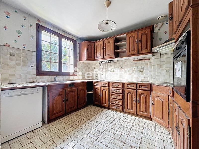 Maison - 165 m² - 10 pièces